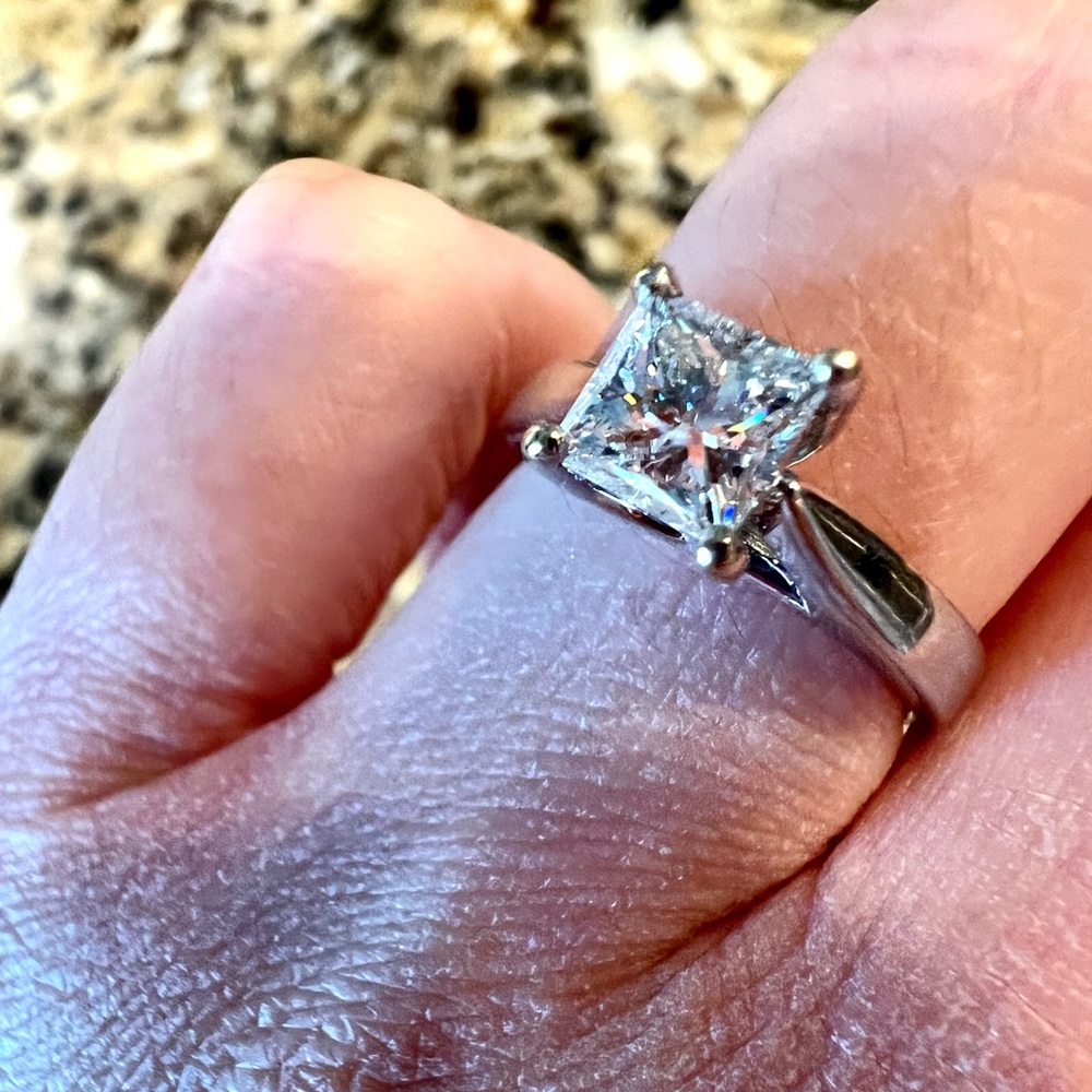 Zales Celebration Ideal 1Ct Princesses Diamond Solitaire Engagement 14k Ring